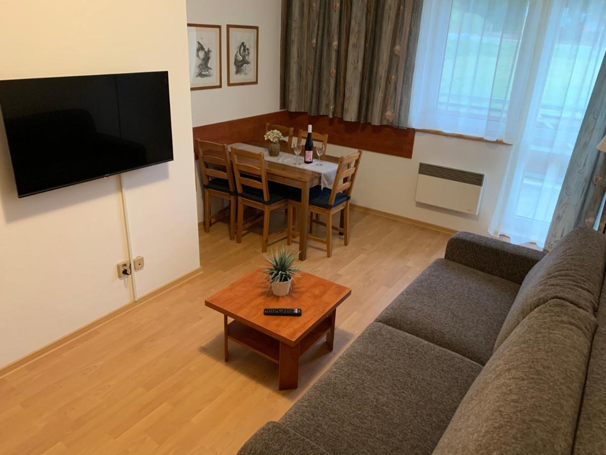 Apartman B13 Tatran 도노발리 외부 사진